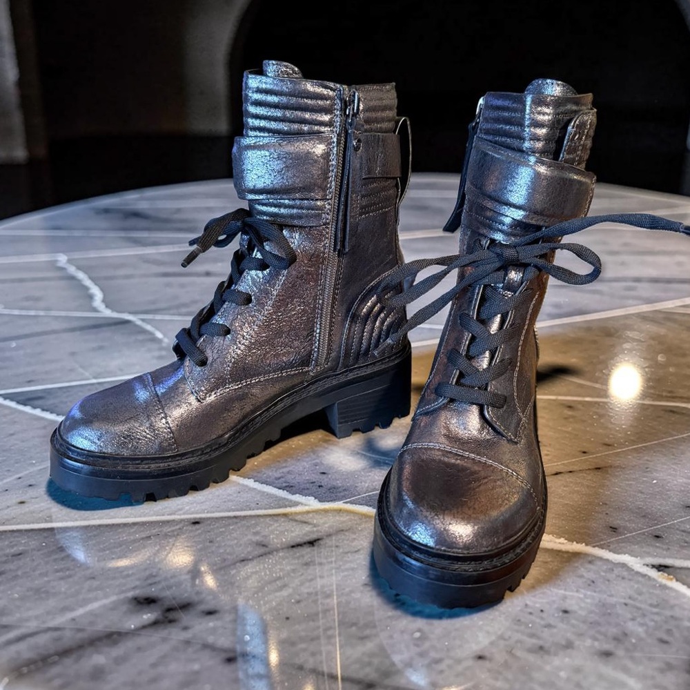 DKNY NWT Metallic Grunge Bikercore Black Gun Metal Combat Boots (SH274)